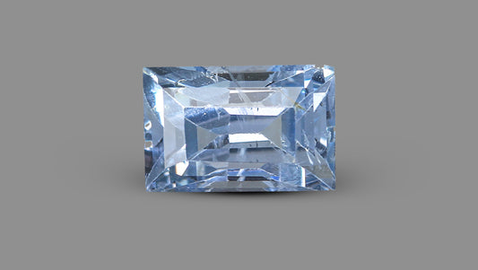 Natural Blue Sapphire 4.34 Carats / 4.77 Ratti
