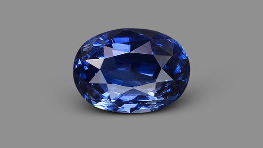 Natural Blue Sapphire 3.21 Carats / 3.53 Ratti