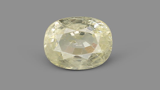 Natural Yellow Sapphire 3.94 Carats / 4.33 Ratti