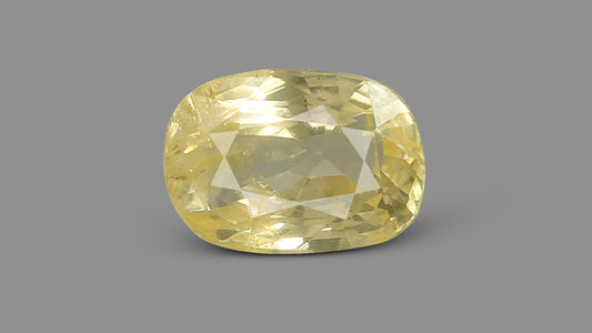Natural Yellow Sapphire 2.74 Carats / 3.01 Ratti