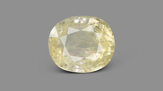 Natural Yellow Sapphire 3.29 Carats / 3.62 Ratti