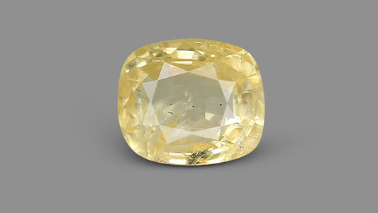 Natural Yellow Sapphire 2.44 Carats / 2.68 Ratti
