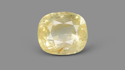 Natural Yellow Sapphire 3.38 Carats / 3.71 Ratti
