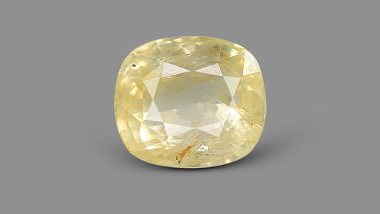Natural Yellow Sapphire 3.38 Carats / 3.71 Ratti
