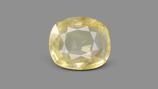 Natural Yellow Sapphire 2.77 Carats / 3.04 Ratti