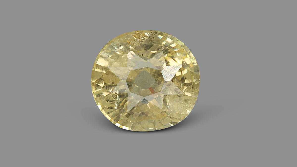 Natural Yellow Sapphire 5.47 Carats / 6.01 Ratti