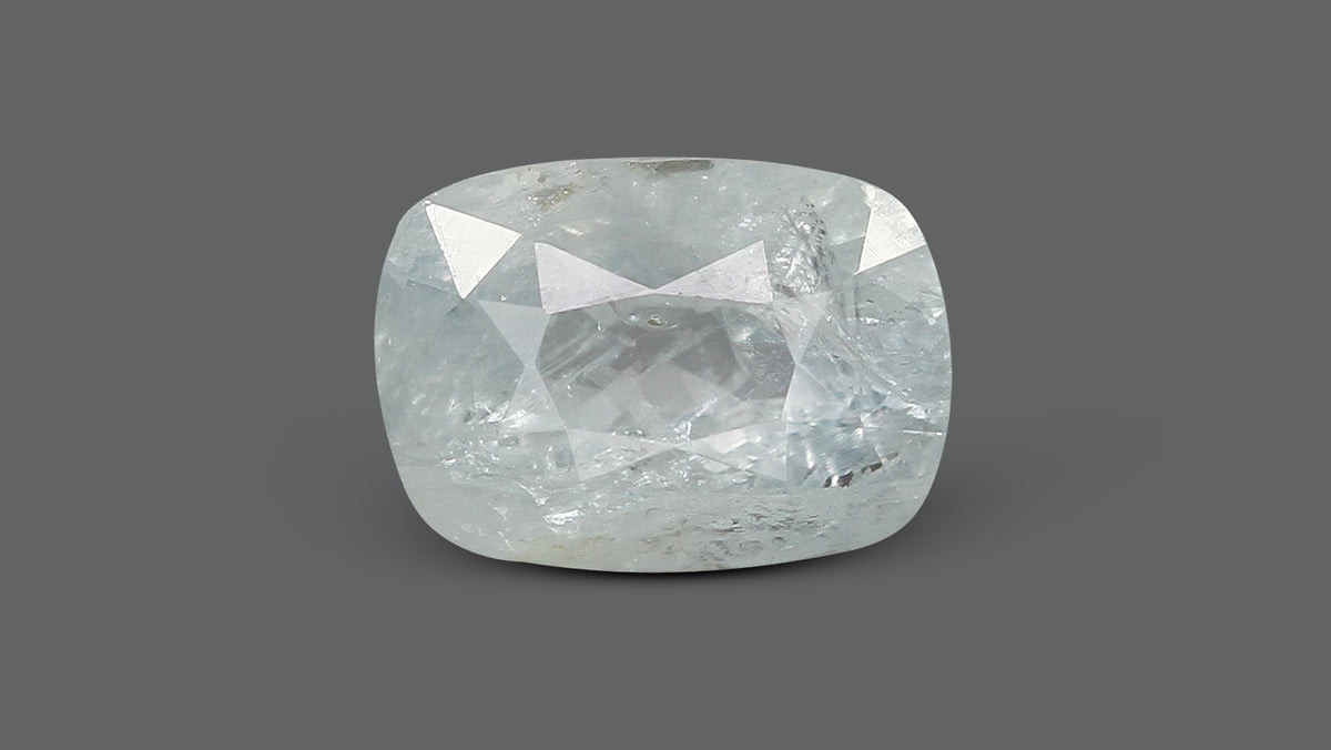 Natural Blue Sapphire 6.01 Carats / 6.6 Ratti