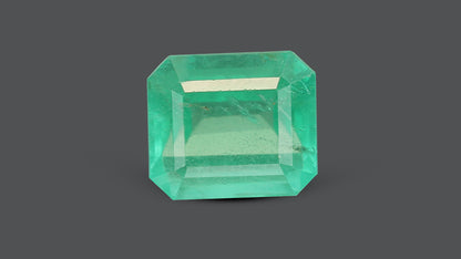 Zambian Emerald (Panna) 6.11 Carats / 6.71 Ratti