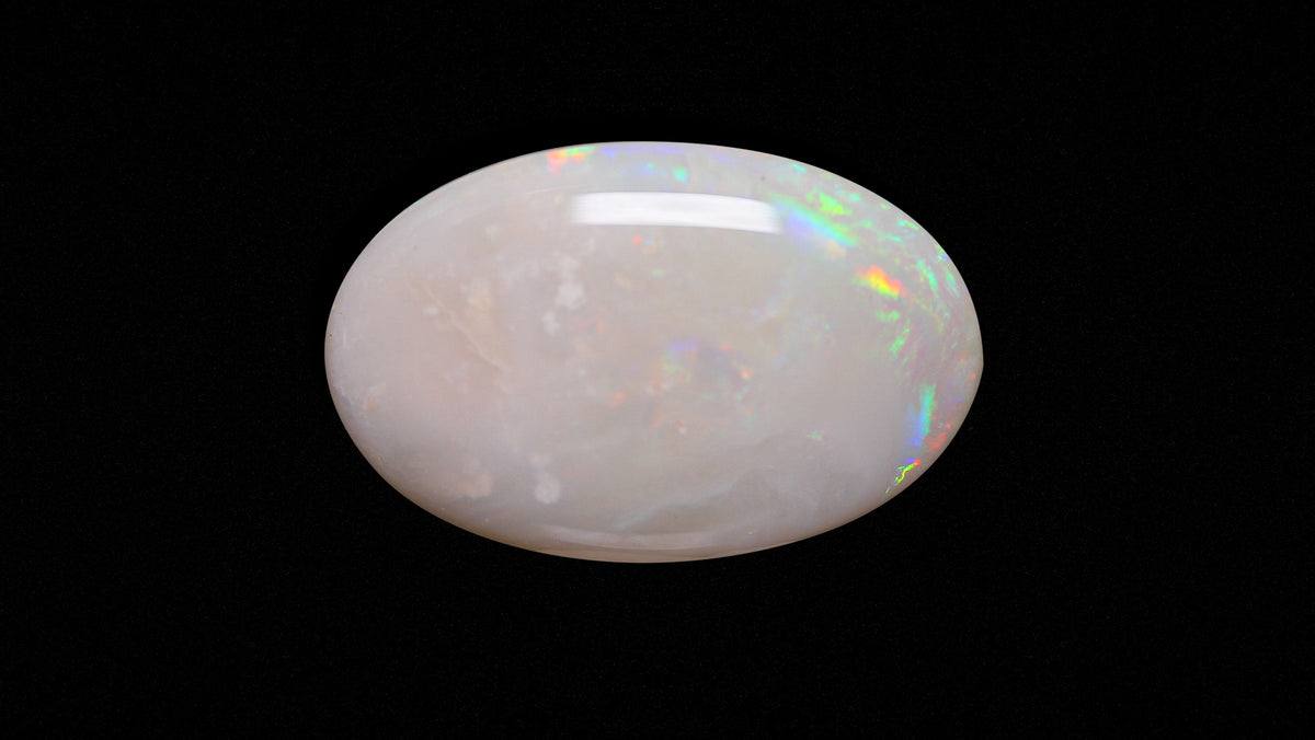 White Opal With Fire 20.23 Carats / 22.23 Ratti