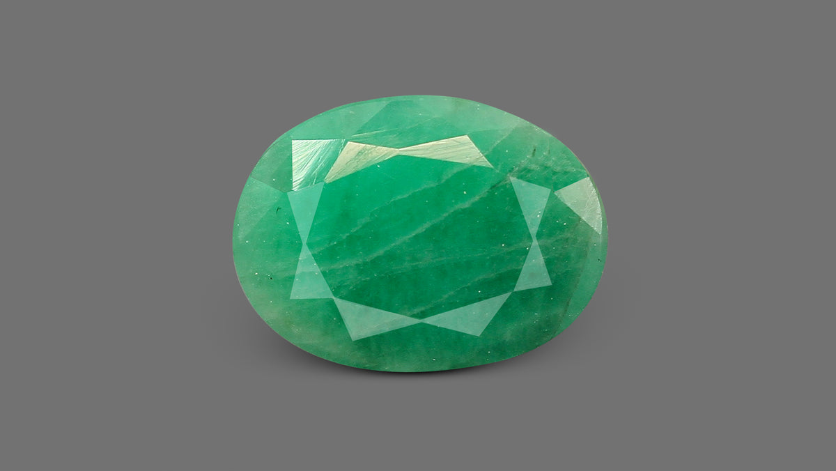 Brazil Emerald (Panna) 4.33 Carats / 4.76 Ratti