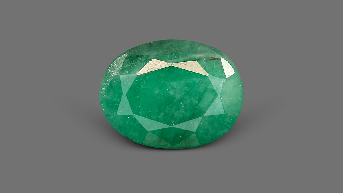 Brazil Emerald (Panna) 4.90 Carats / 5.38 Ratti