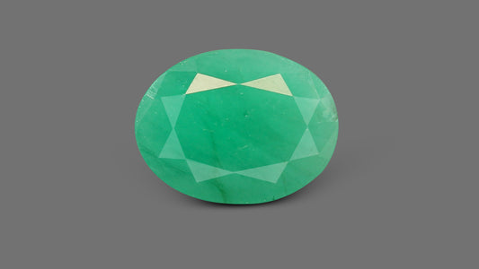 Brazil Emerald (Panna) 4.65 Carats / 5.11 Ratti