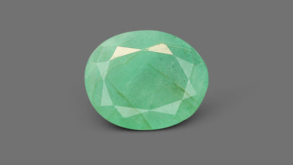 Brazil Emerald (Panna) 4.35 Carats / 4.78 Ratti