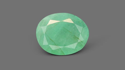 Brazil Emerald (Panna) 4.35 Carats / 4.78 Ratti