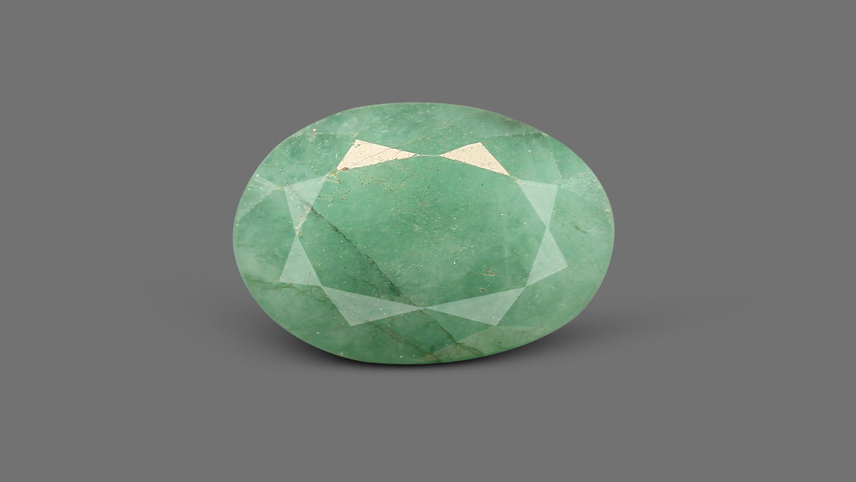 Brazil Emerald (Panna) 4.81 Carats / 5.29 Ratti