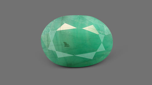 Brazil Emerald (Panna) 7.00 Carats / 7.69 Ratti
