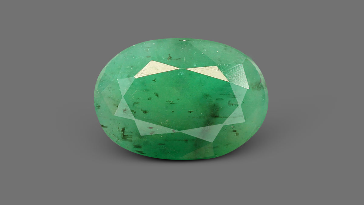 Brazil Emerald (Panna) 4.66 Carats / 5.12 Ratti