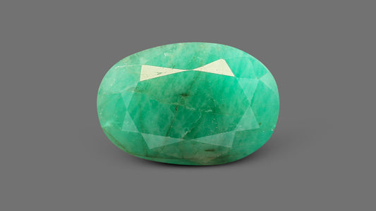 Brazil Emerald (Panna) 5.90 Carats / 6.48 Ratti