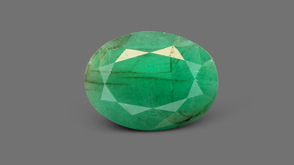 Brazil Emerald (Panna) 6.86 Carats / 7.54 Ratti