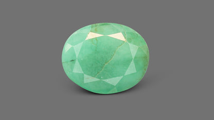 Brazil Emerald (Panna) 4.04 Carats / 4.44 Ratti