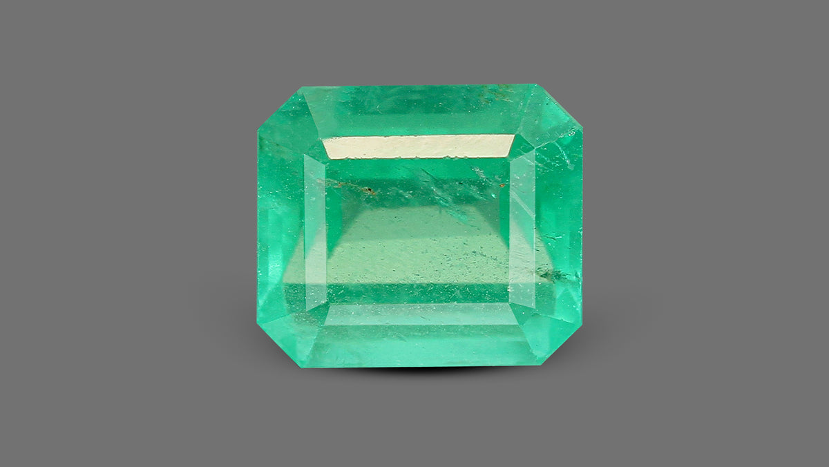 Zambian Emerald (Panna) 6.11 Carats / 6.71 Ratti