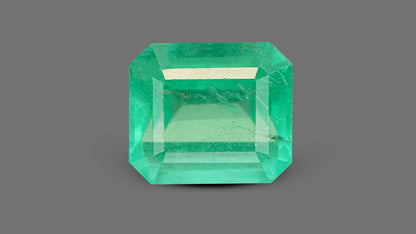 Zambian Emerald (Panna) 6.11 Carats / 6.71 Ratti