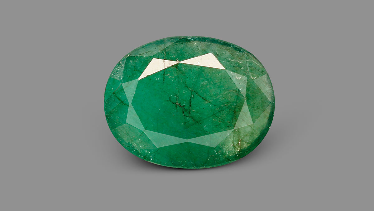 Minor Oil Zambian Emerald 3.80 Carats / 4.18 Ratti