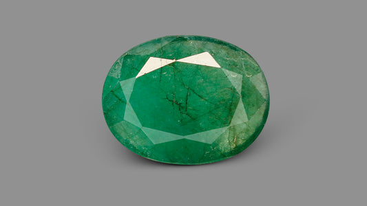 Minor Oil Zambian Emerald 3.80 Carats / 4.18 Ratti