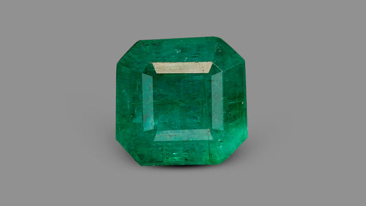 Zambian Emerald (Panna) 2.75 Carats / 3.02 Ratti
