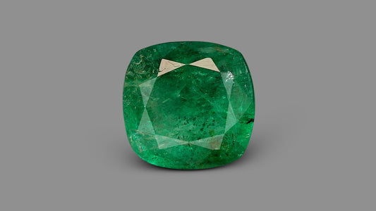 Zambian Emerald (Panna) 2.32 Carats / 2.55 Ratti