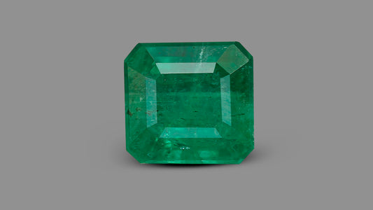 Zambian Emerald (Panna) 3.78 Carats / 4.15 Ratti