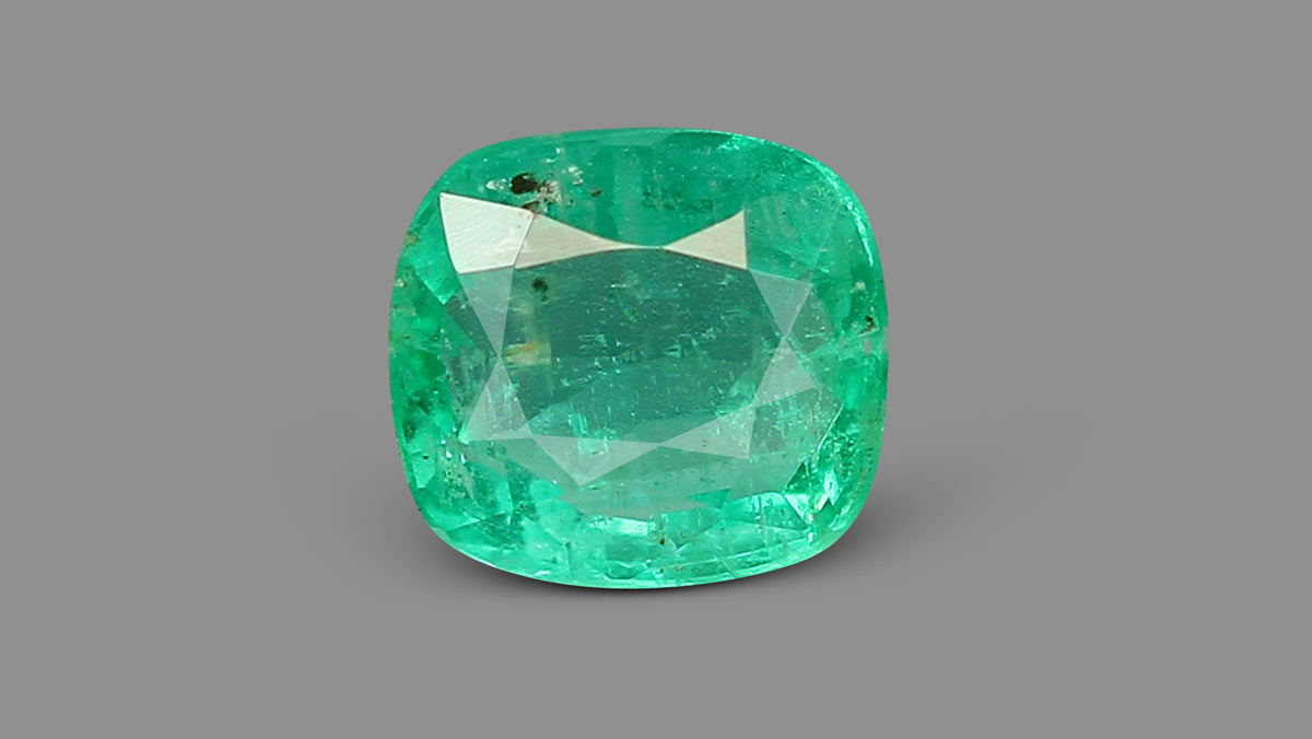 Zambian Emerald (Panna) 1.66 Carats / 1.82 Ratti