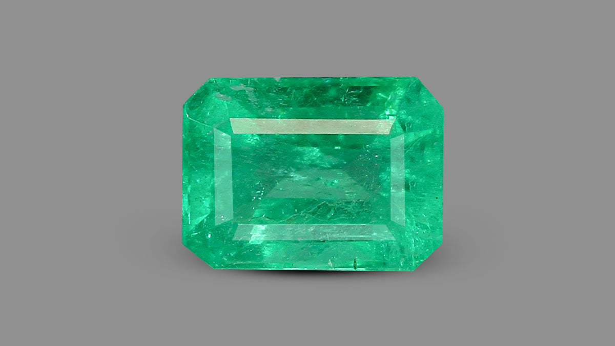 Zambian Emerald (Panna) 1.86 Carats / 2.04 Ratti