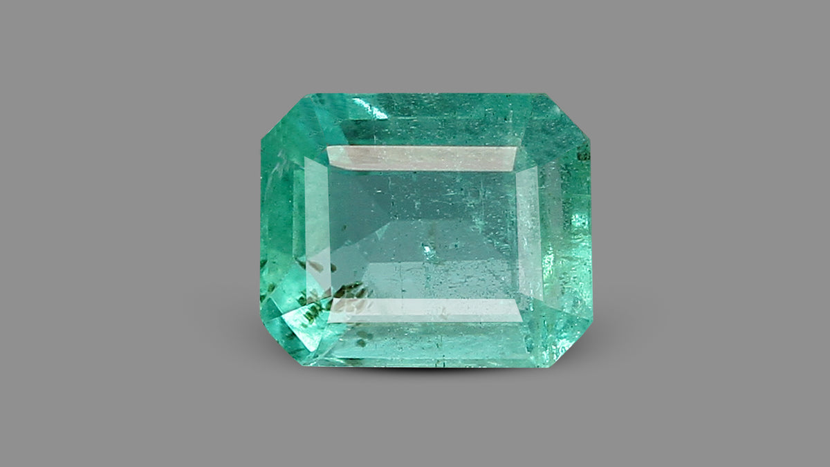 Zambian Emerald (Panna) 1.68 Carats / 1.85 Ratti