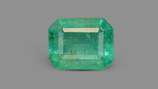 Zambian Emerald (Panna) 2.87 Carats / 3.15 Ratti
