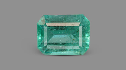 Zambian Emerald (Panna) 1.97 Carats / 2.16 Ratti