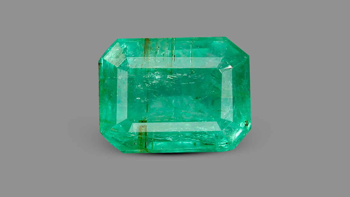 Zambian Emerald (Panna) 2.71 Carats / 2.98 Ratti