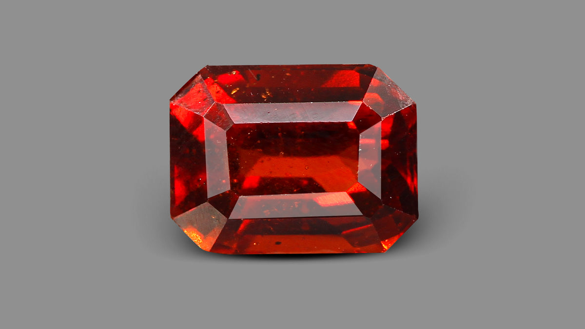 Sri-Lankan Hessonite (Gomed) 8.05 Carats / 8.85 Ratti