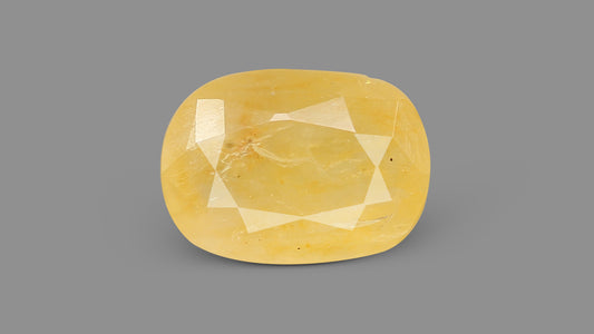 Natural Yellow Sapphire (Pukhraj) 6.38 Carats / 7.01 Ratti