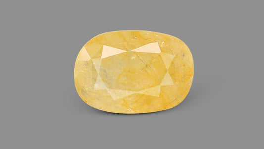 Natural Yellow Sapphire (Pukhraj) 6.78 Carats / 7.45 Ratti