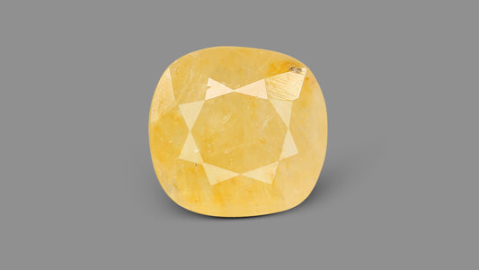 Natural Yellow Sapphire (Pukhraj) 6.62 Carats / 7.27 Ratti