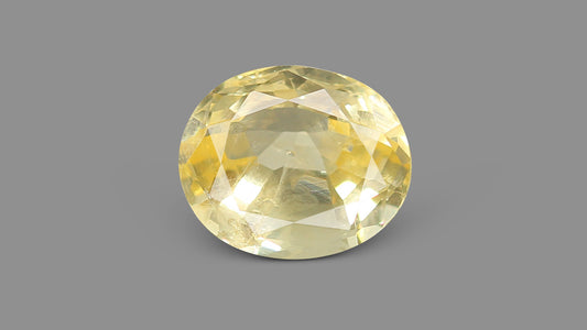 Natural Yellow Sapphire (Pukhraj) 3.74 Carats / 4.11 Ratti