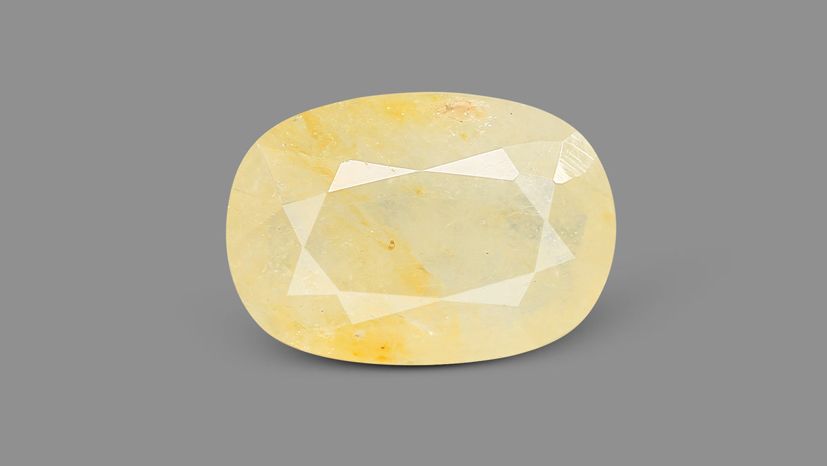 Natural Yellow Sapphire (Pukhraj) 4.87 Carats / 5.35 Ratti