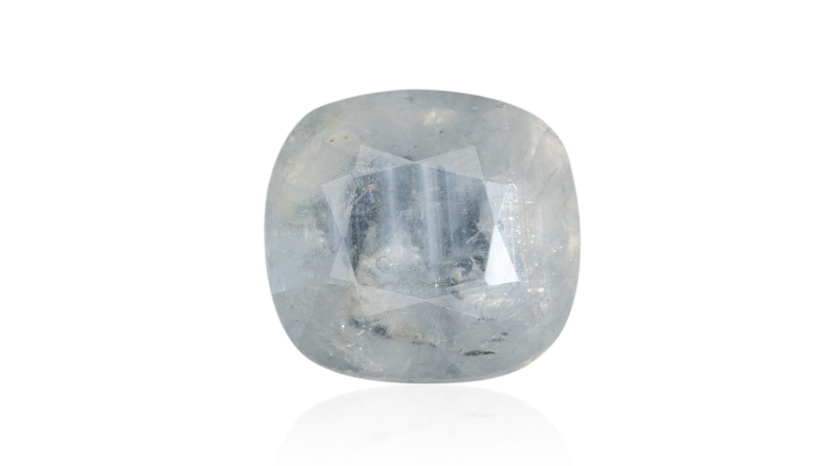 Natural White Sapphire 4.49 Carats / 4.93 Ratti