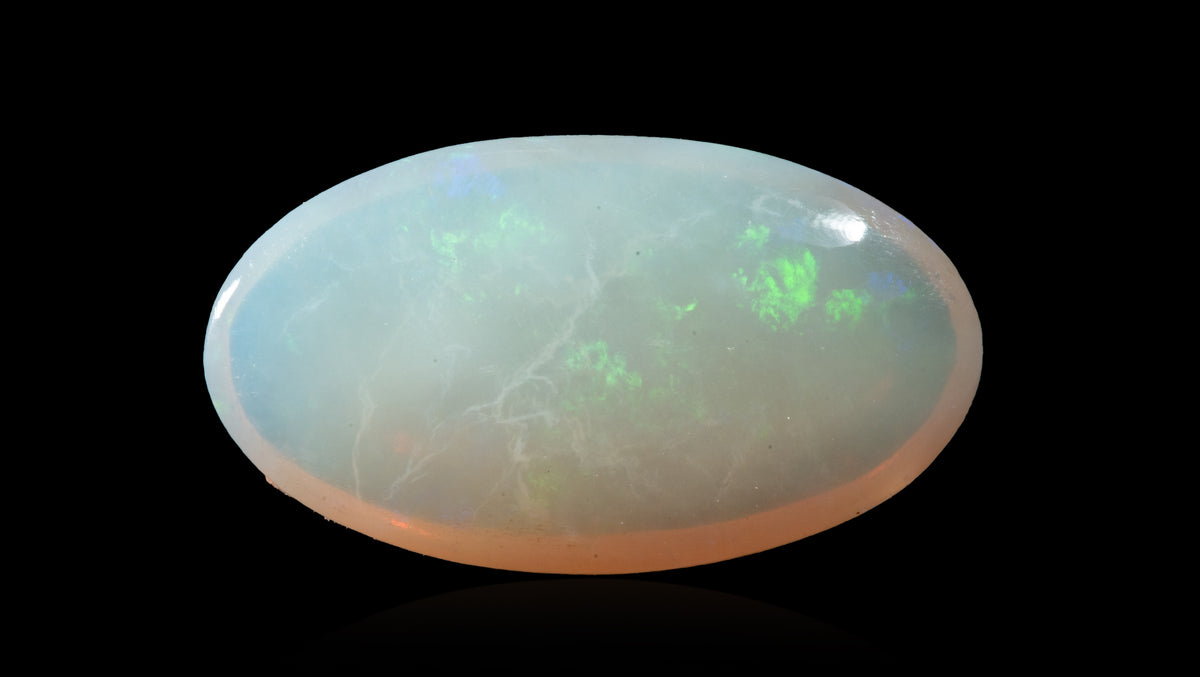White Opal With Fire 5.79 Carats / 6.36 Ratti
