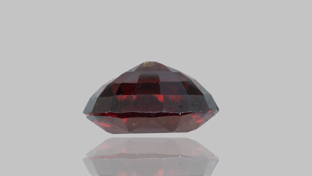 Sri-Lankan Hessonite (Gomed) 9.48 Carats / 10.42 Ratti