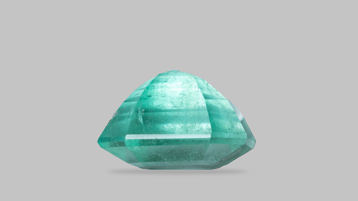 Columbian Emerald (Panna) 5.22 Carats / 5.74 Ratti