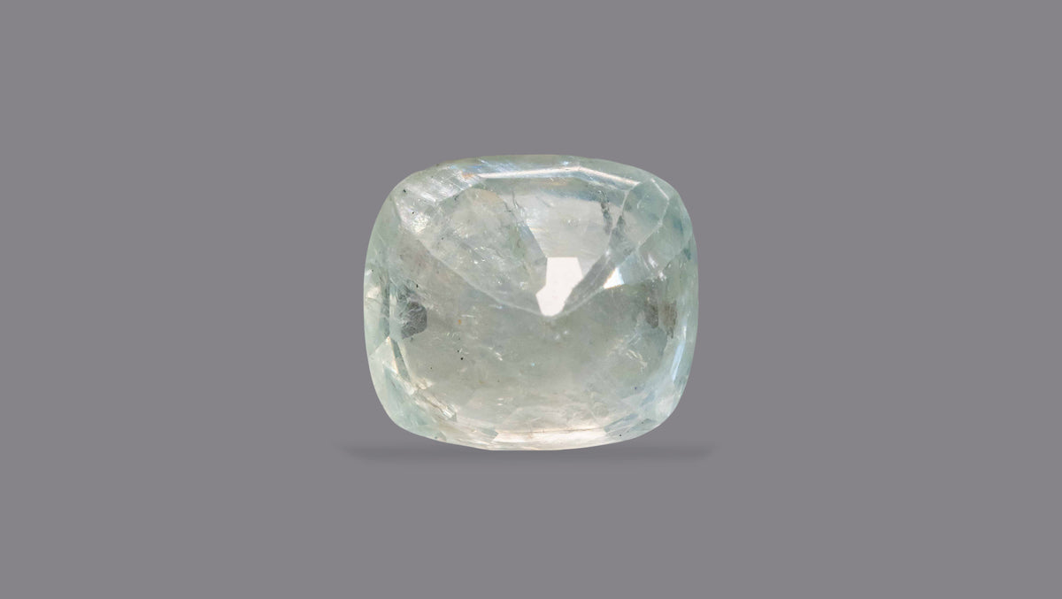 Natural Yellow Sapphire 13.36 Carats / 14.68 Ratti