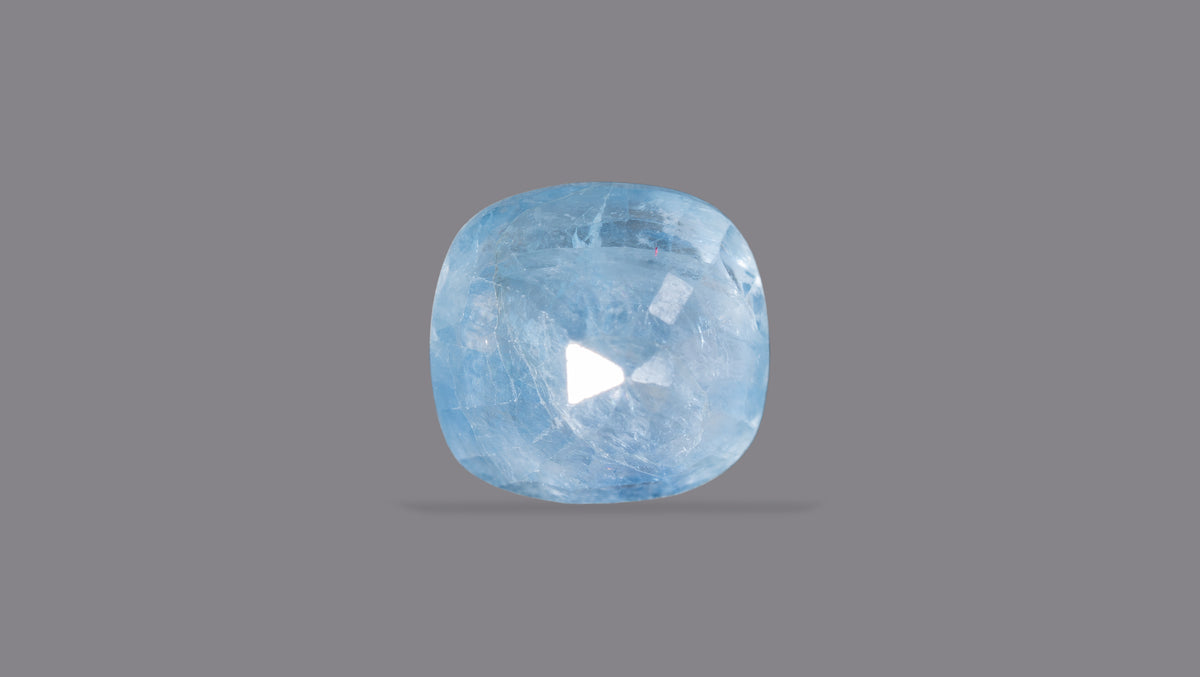Natural Blue Sapphire 5.54 Carats / 6.09 Ratti