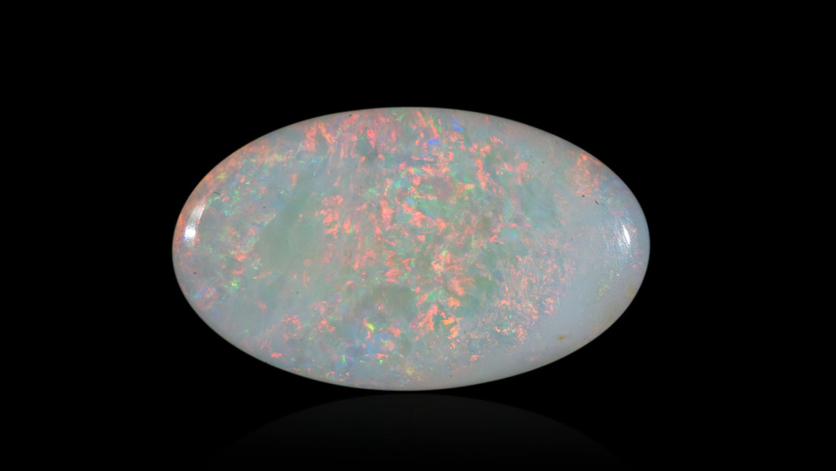 White Opal With Fire 6.09 Carats / 6.69 Ratti